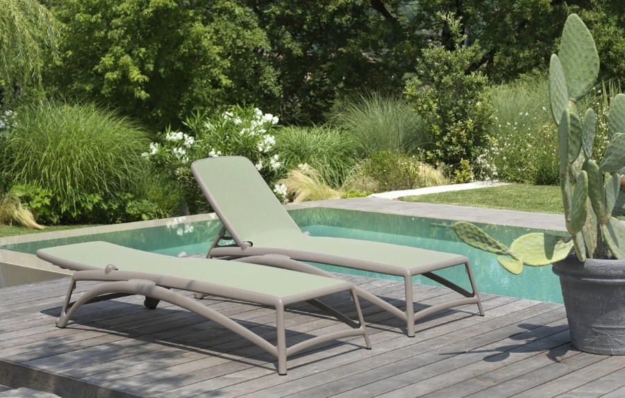 Ghế Tắm Nắng Hồ Bơi Fiberglass Cao Cấp Cho Khách Sạn & Resort